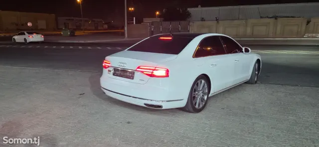 Audi A8 2015 · 3.0 AT