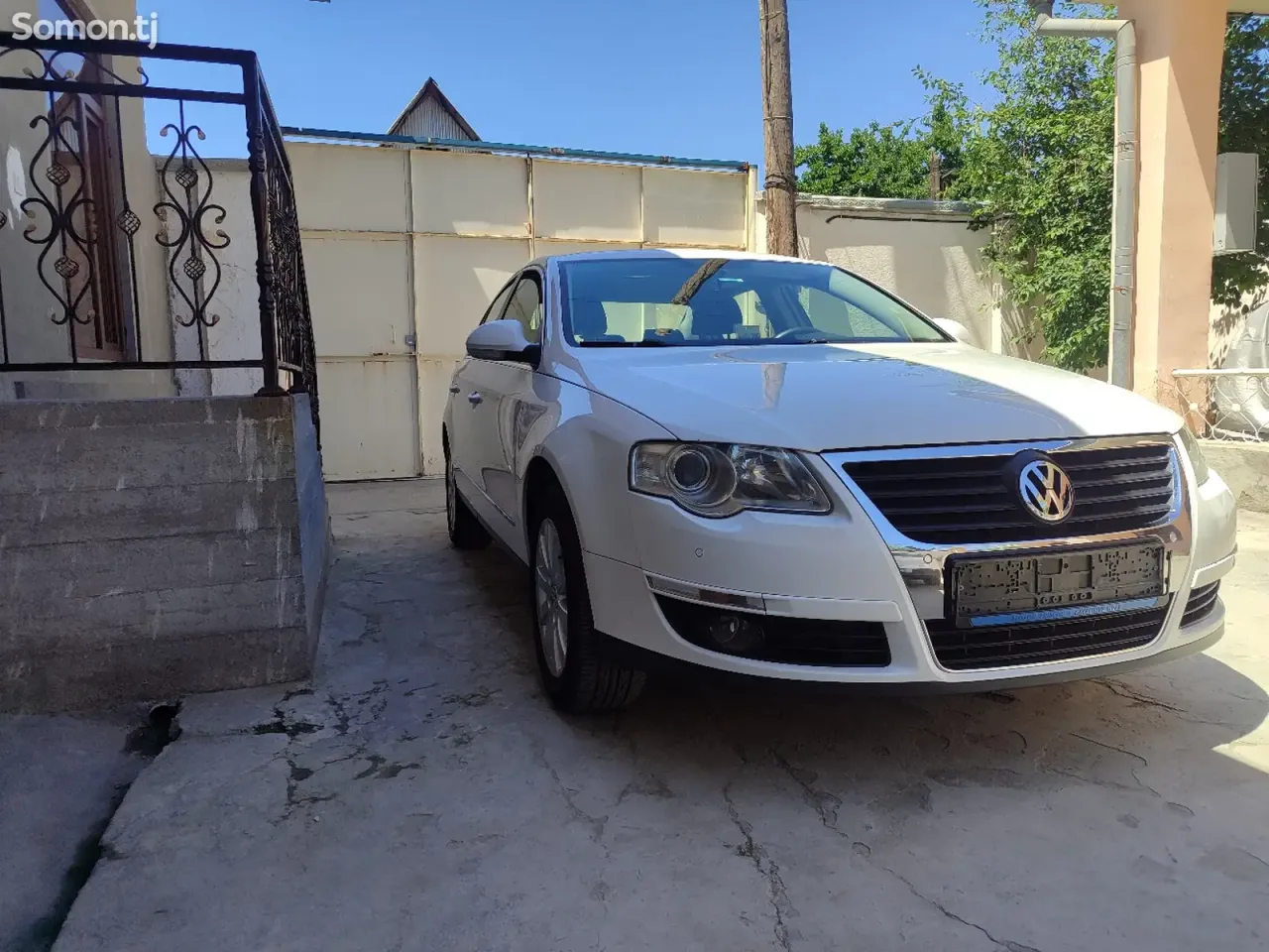 Volkswagen Passat 2010 · 1.8 AT