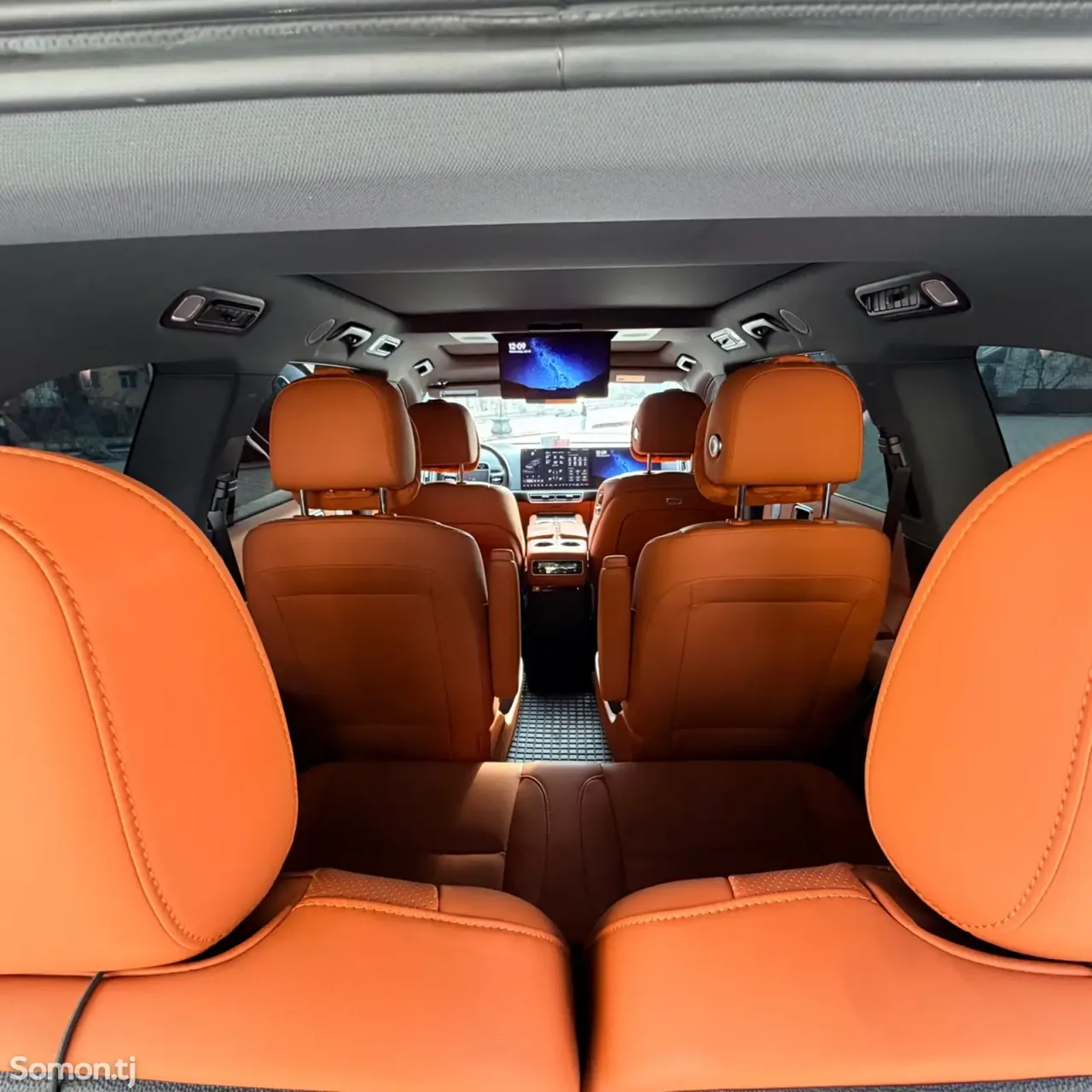 Li Auto (Lixiang) L9 2025 · AT
