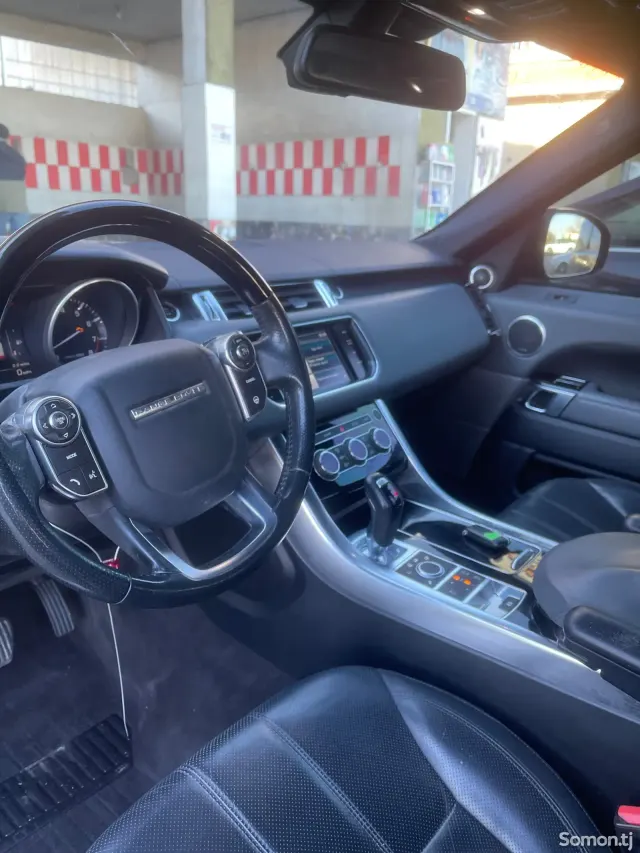Land Rover Range Rover Sport 2014 · AT