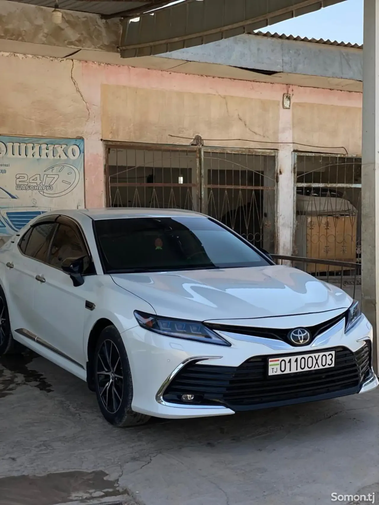 Toyota Camry 2018 · 2.5 AT