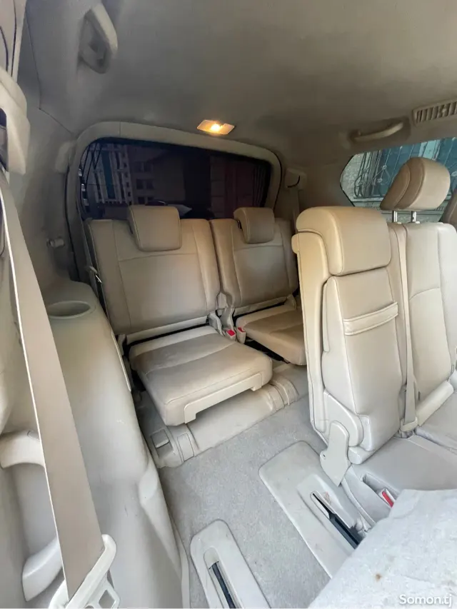 Toyota Land Cruiser Prado 2013 · 4.0 AT
