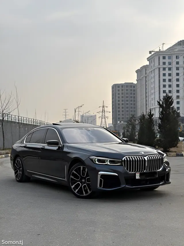 BMW 7 series 2017 · 3.0 AT