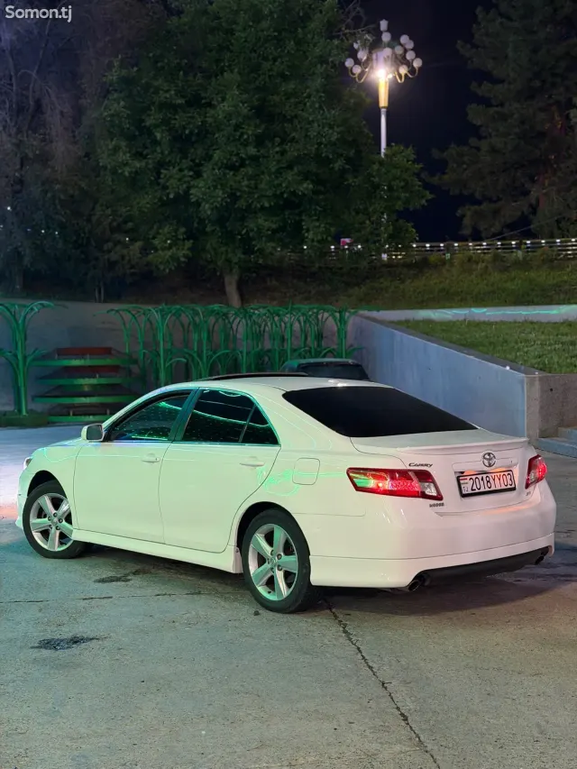 Toyota Camry 2010 · 3.5 AT