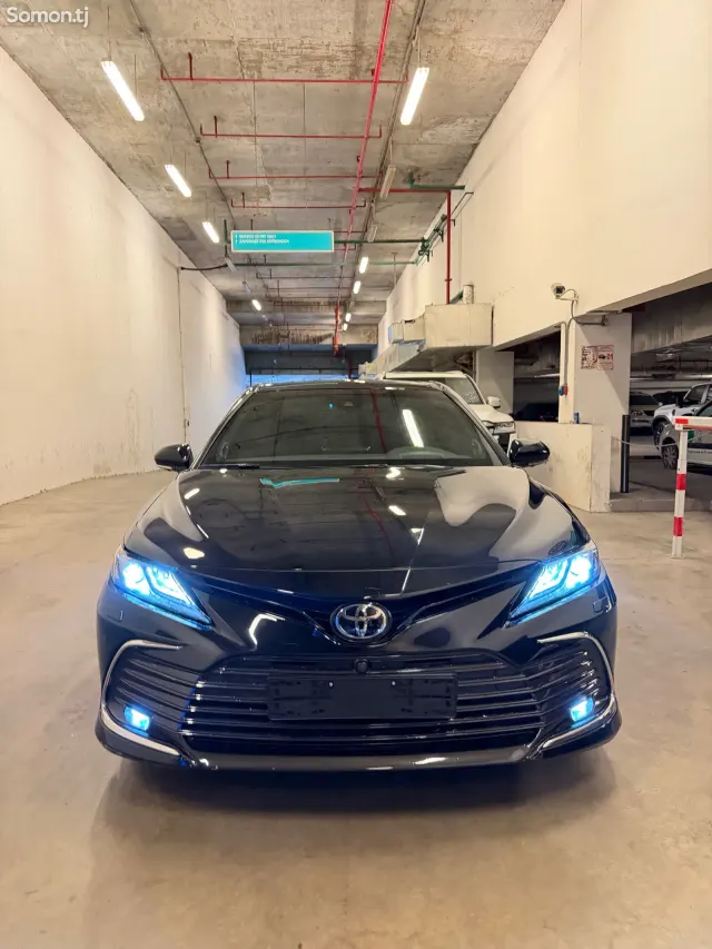 Toyota Camry 2022 · 3.5 AT