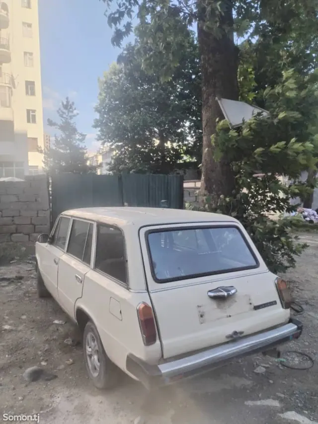 Lada (ВАЗ) 2104 1996 · 1.1 MT