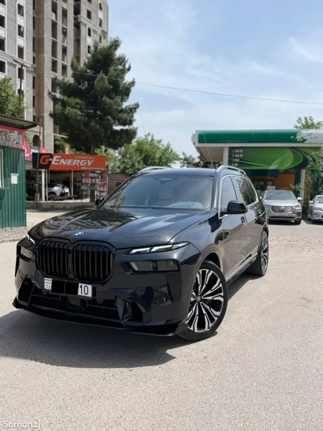 BMW X7 2019 · 4.4 AT