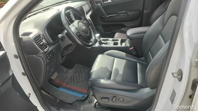 Kia K5 2016 · 1.6 AT