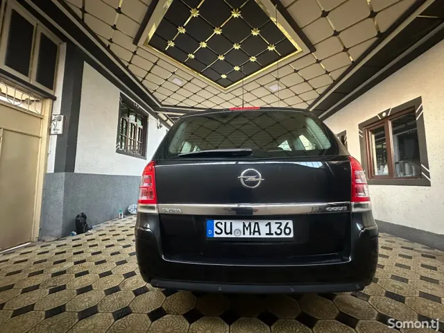 Opel Zafira 2014 · 1.7 MT