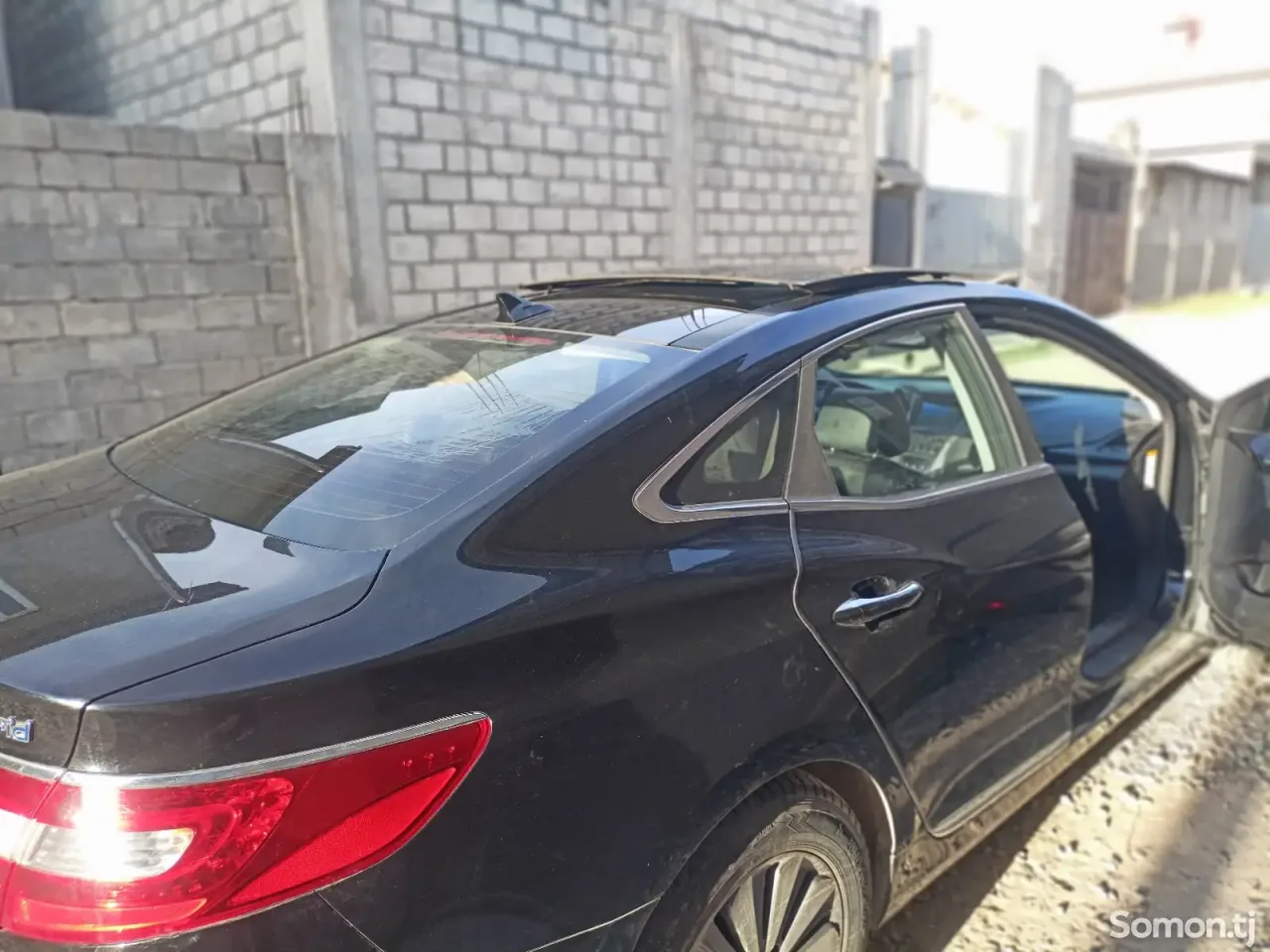 Hyundai Grandeur 2014 · 2.4 AT