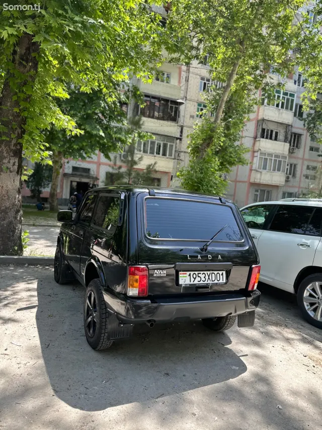 Lada (ВАЗ) Нива 2025 · 1.7 MT