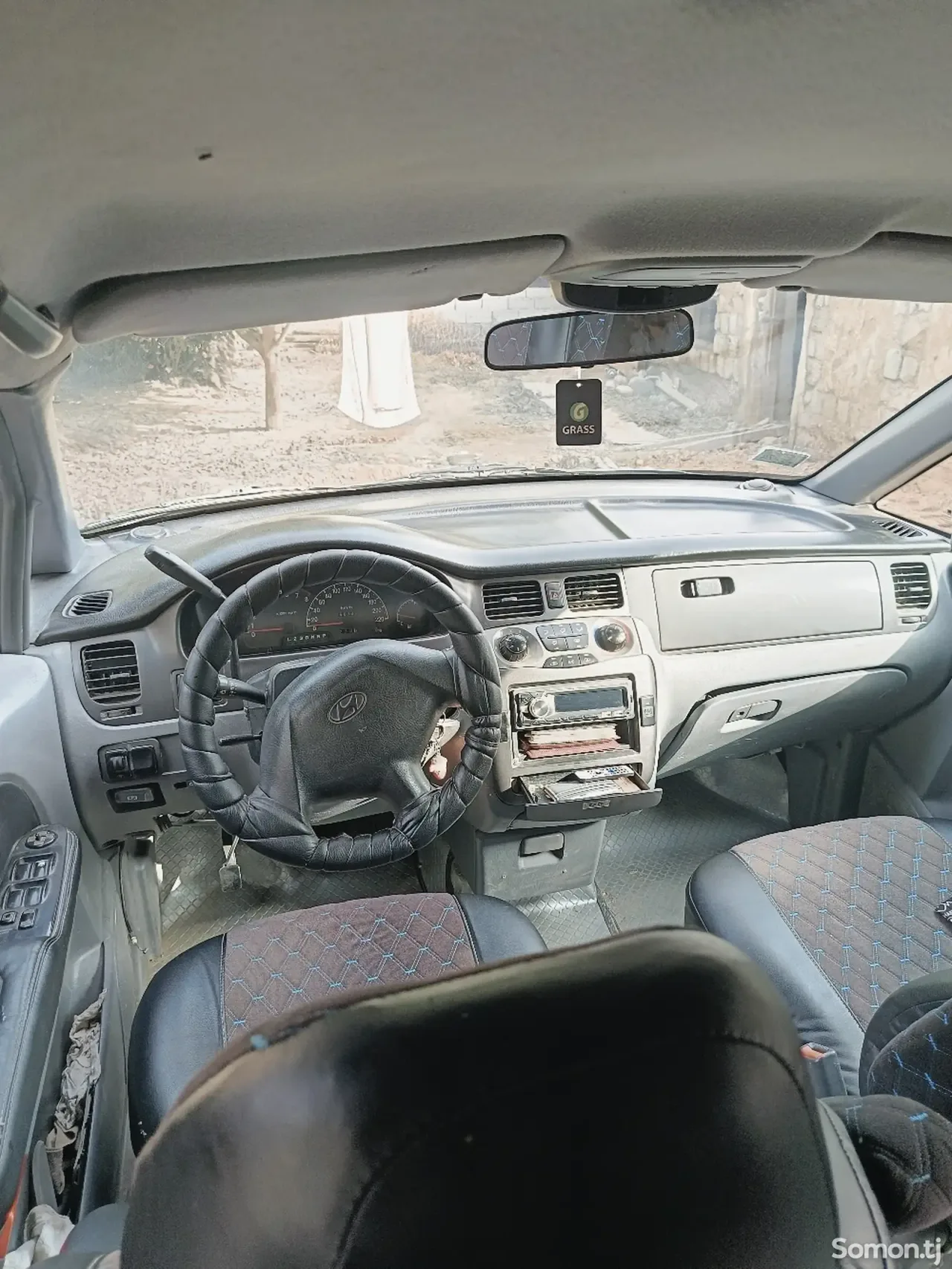 Hyundai Trajet 2002 · 2.0 AT