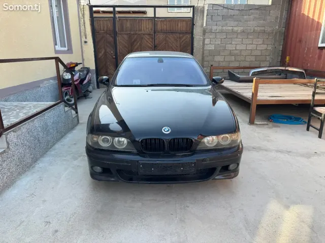BMW 5 series 2003 · 4.4 AT