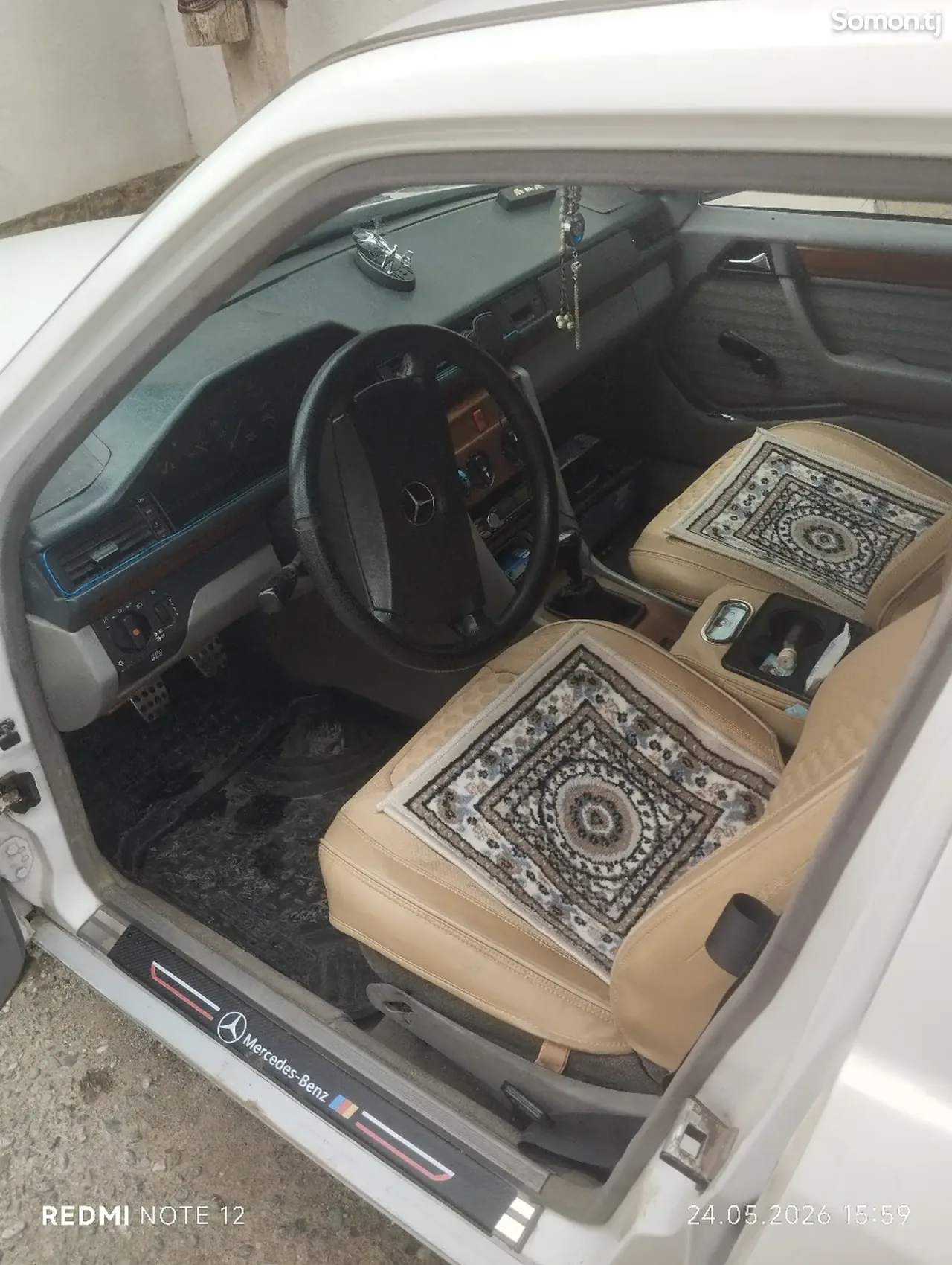 Mercedes-Benz W124 1991 · 2.5 MT