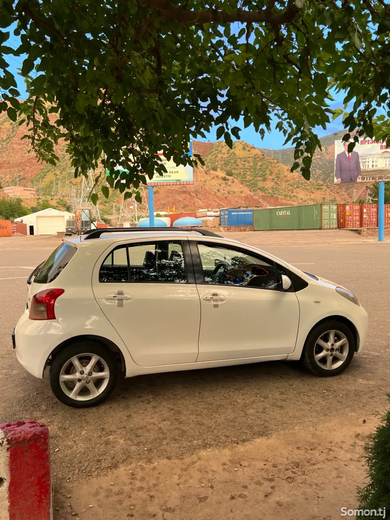 Toyota Yaris 2008 · 1.3 AT