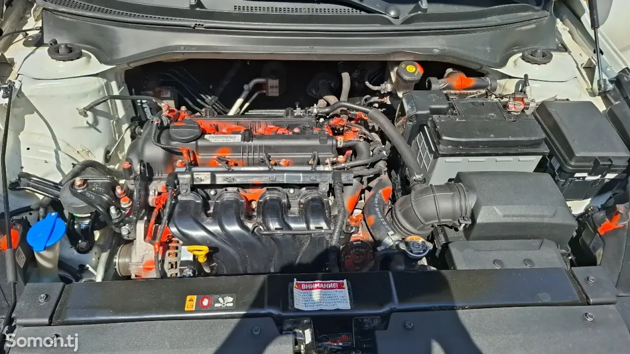 Kia Rio 2021 · AT