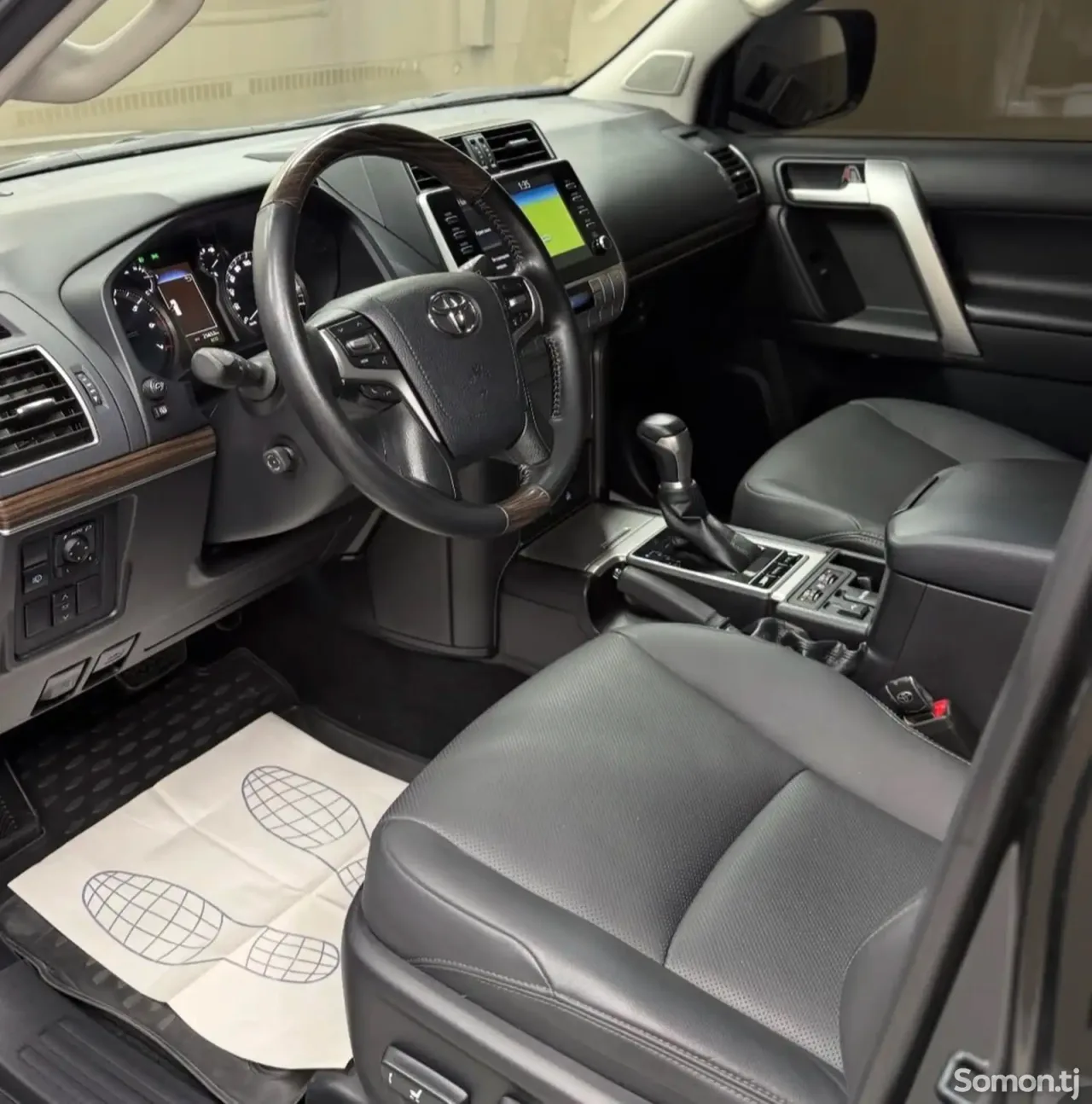 Toyota Land Cruiser Prado 2023 · 4.0 AT