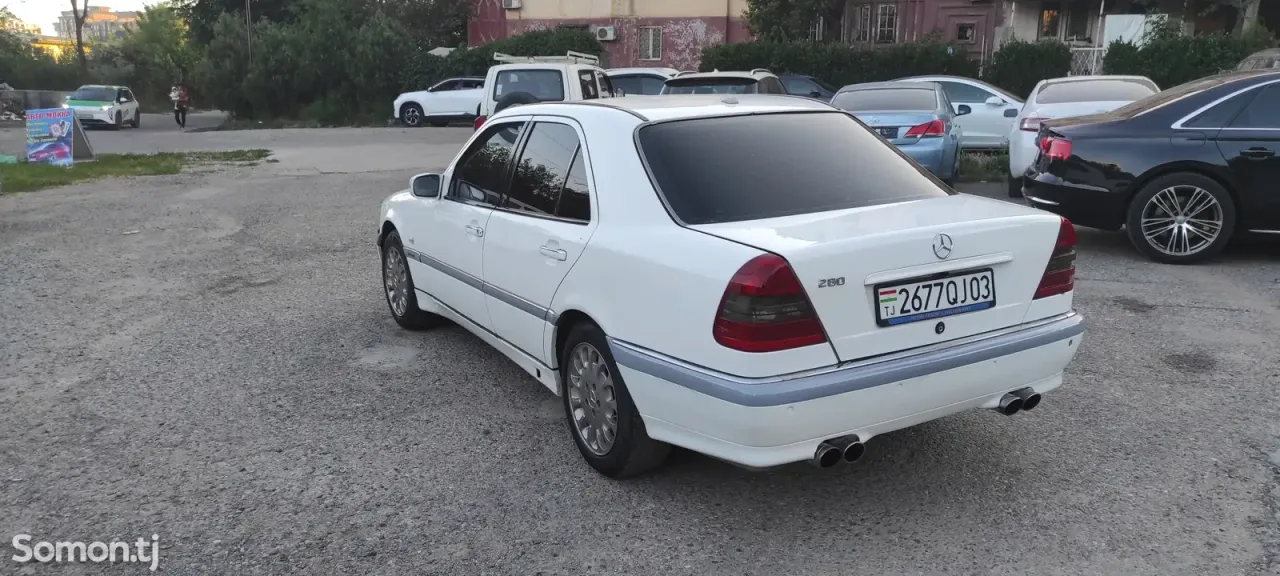 Mercedes-Benz C class 2000 · 2.8 AT
