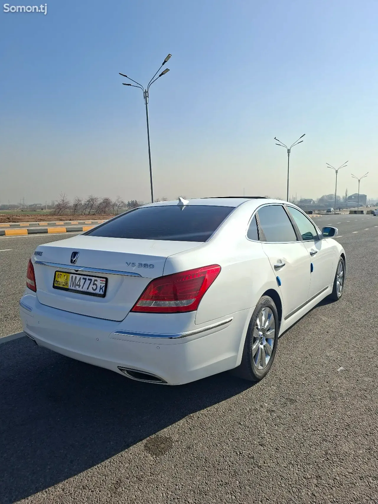 Hyundai Equus 2011 · 3.8 AT