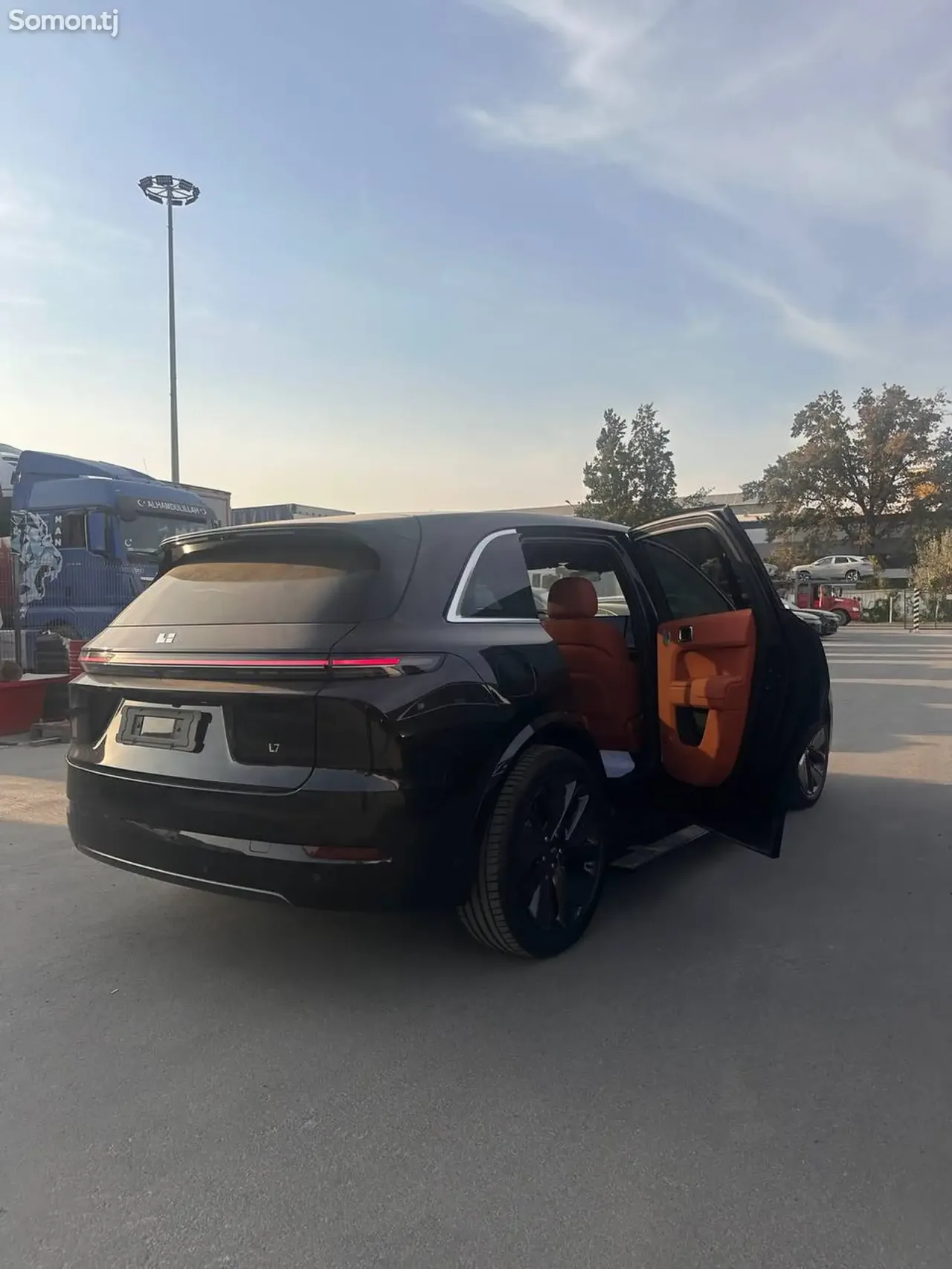Li Auto (Lixiang) L7 2025 · AMT