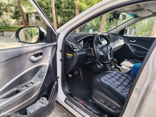 Hyundai Santa Fe 2014 · 2.2 AT