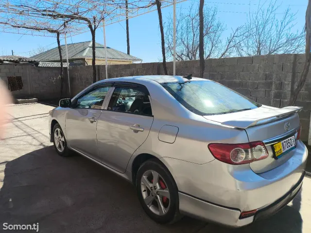 Toyota Corolla 2012 · 1.8 AT