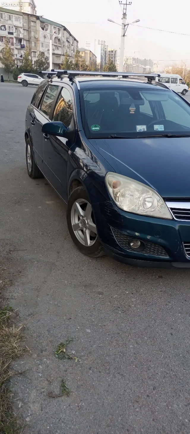 Opel Astra H 2007 · 1.6 MT