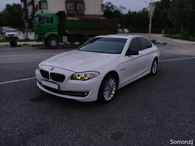 BMW 5 series 2012 · 3.5 AT