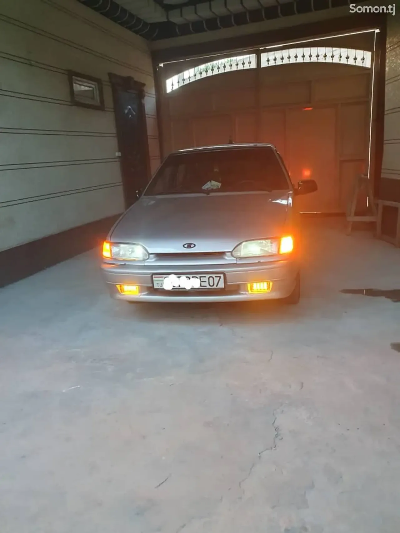 Lada (ВАЗ) 2115 2005 · 1.6 MT