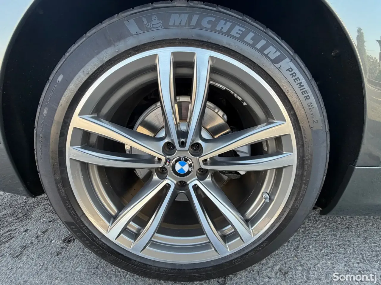 BMW 7 series 2016 · 3.5 AT