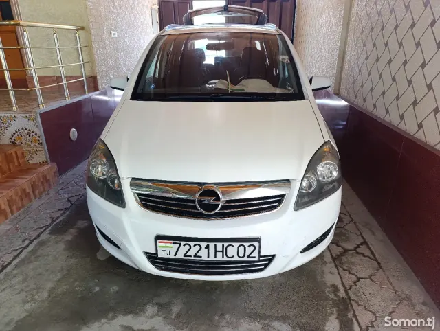 Opel Zafira 2009 · 1.8 MT