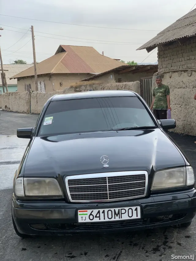 Mercedes-Benz AMG GT 1996 · 1.8 MT
