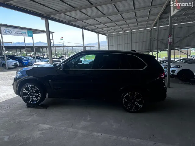 BMW X5 2016 · 3.0 AT