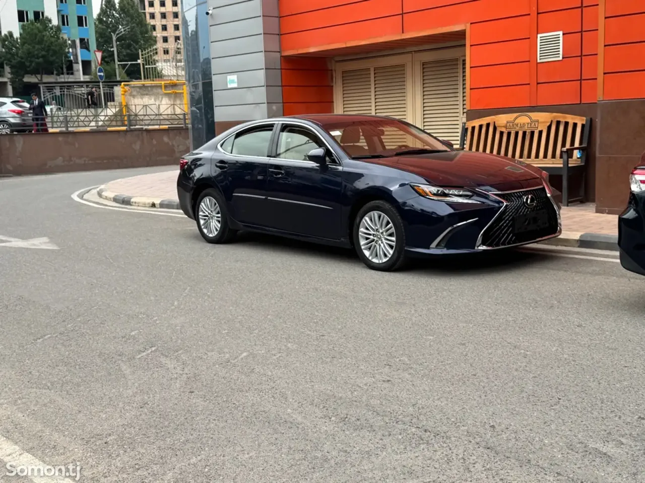 Lexus ES series 2014 · 3.5 AT