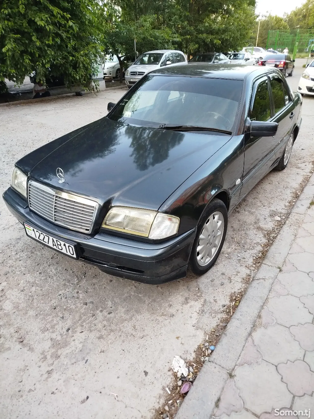 Mercedes-Benz C class 2000 · 2.0 MT