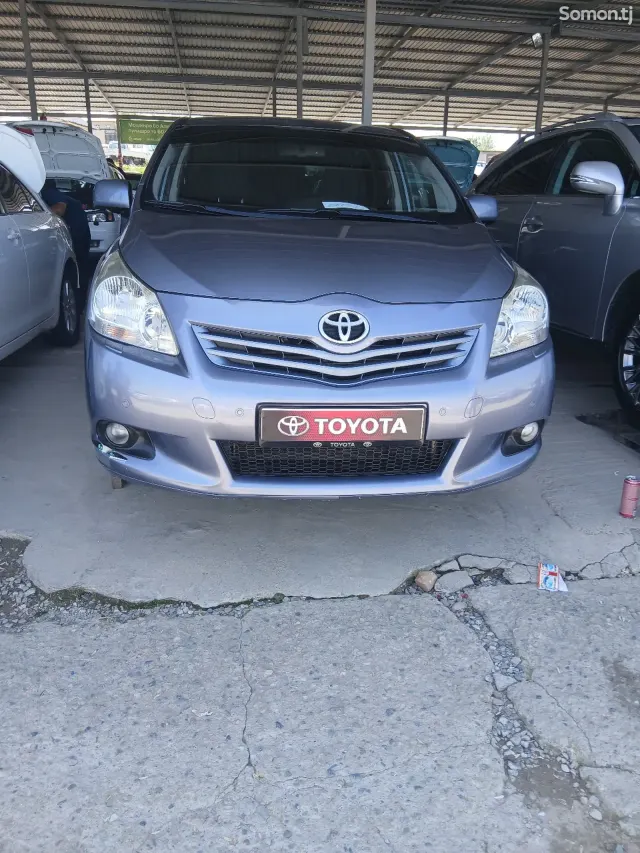 Toyota Verso 2010 · 2.2 AT