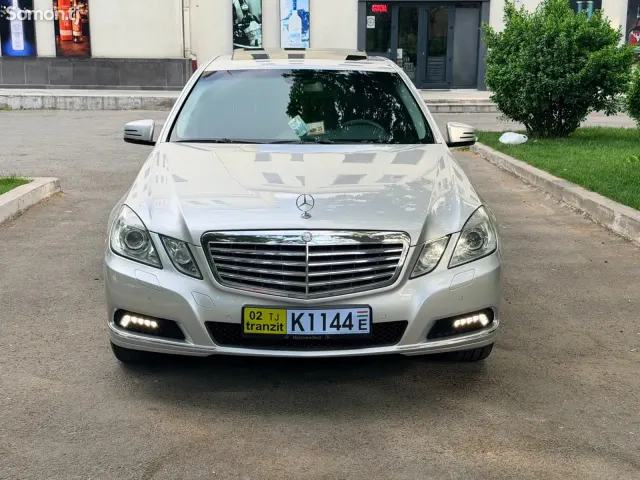 Mercedes-Benz E class 2010 · 3.0 AT