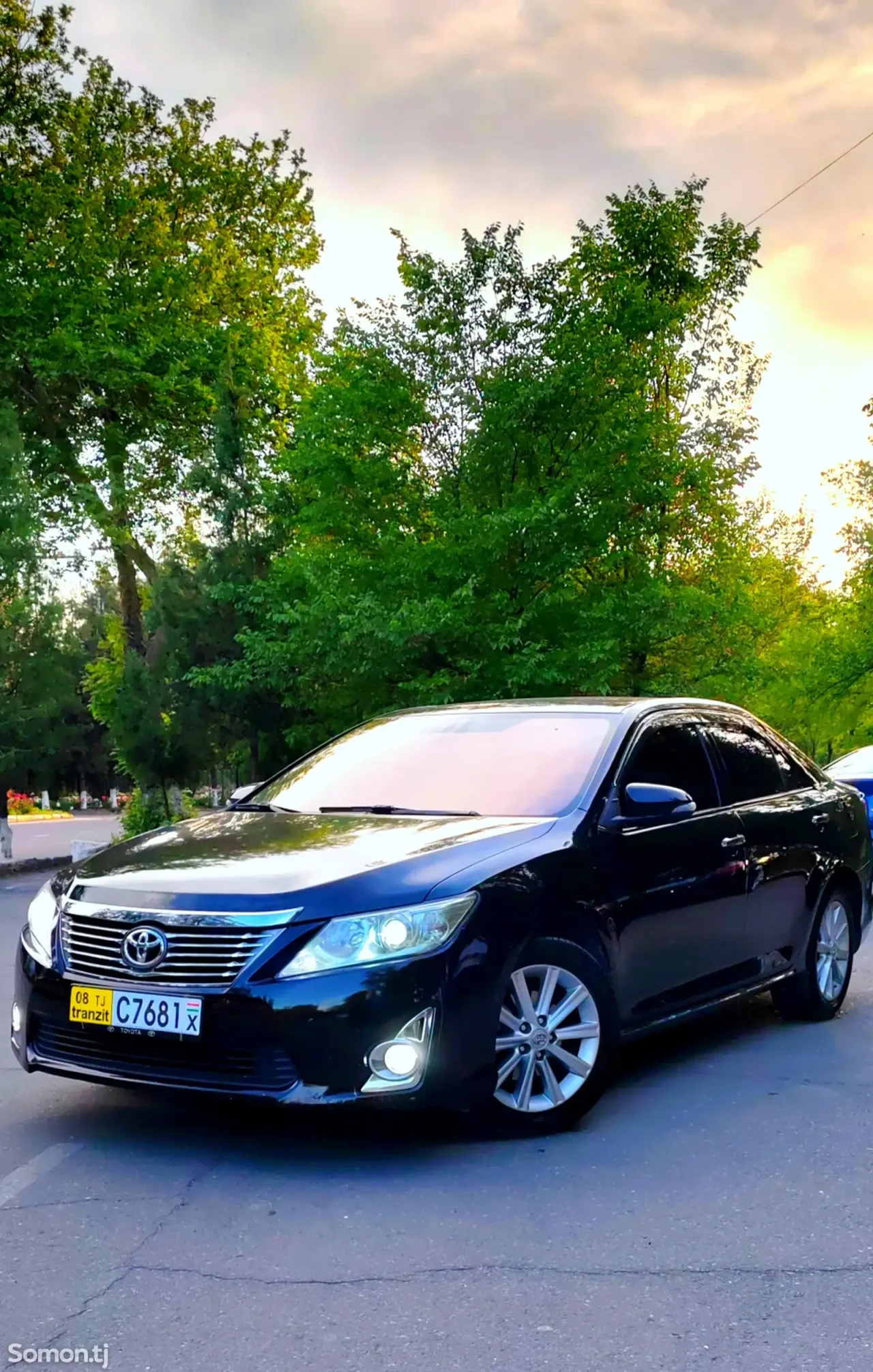 Toyota Camry 2013 · 2.5 AT