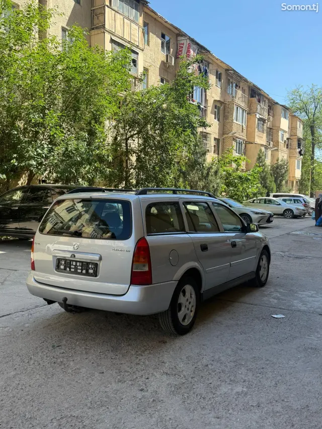 Opel Astra G 1999 · 1.6 MT
