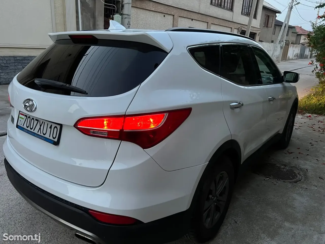 Hyundai Santa Fe 2014 · 2.4 AT