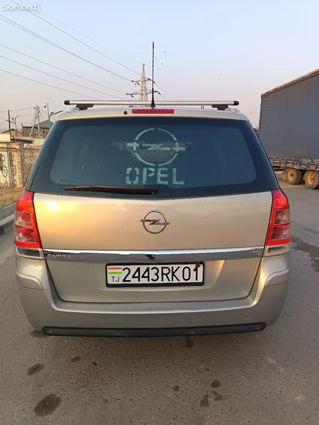 Opel Zafira 2008 · 1.8 MT