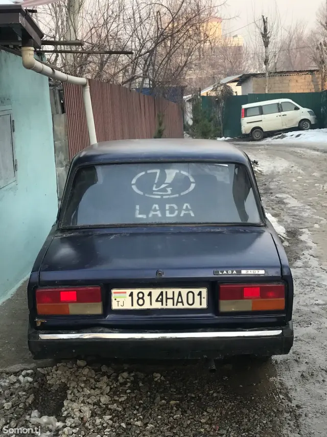 Lada (ВАЗ) 2107 1998 · 0.7 MT