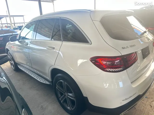 Mercedes-Benz GLC class 2022 · 2.0 AT