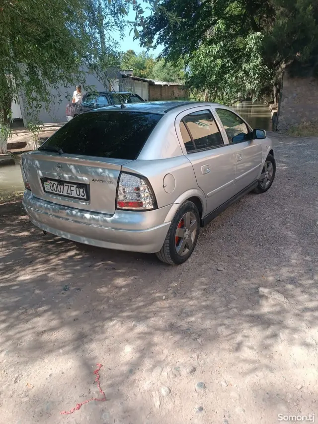 Opel Astra G 2003 · 1.6 MT