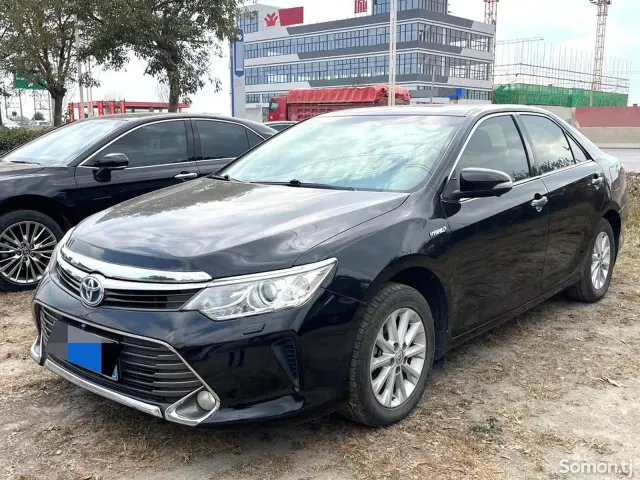 Toyota Camry 2015 · 2.5 AT