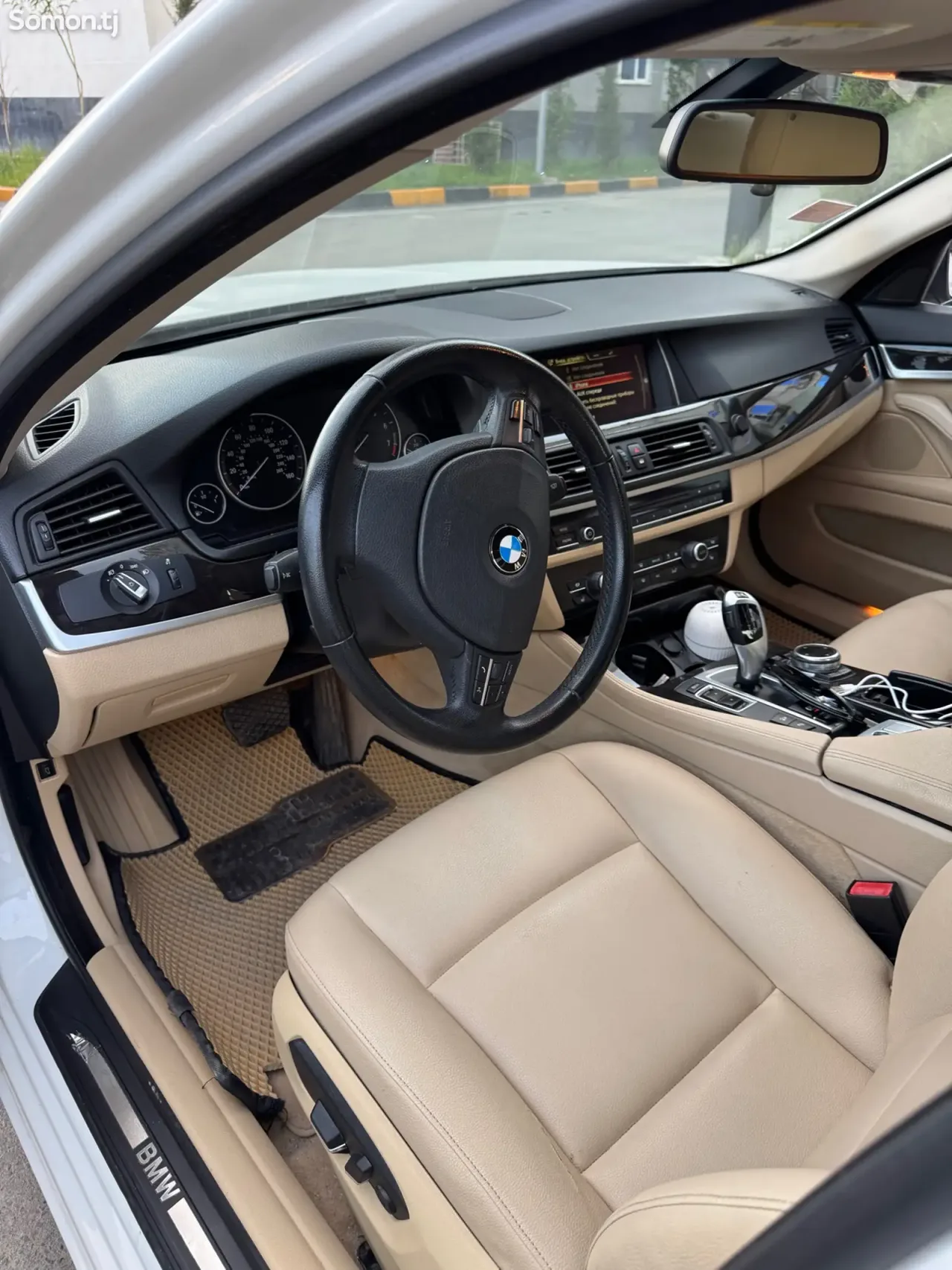 BMW 5 series 2014 · 2.0 AT