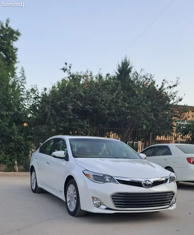 Toyota Avalon 2015 · 2.5 AT