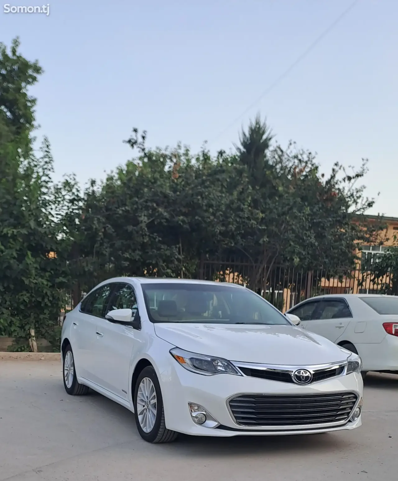 Toyota Avalon 2015 · 2.5 AT