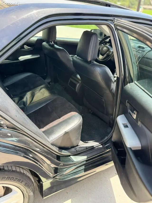 Toyota Camry 2012 · 3.5 AT