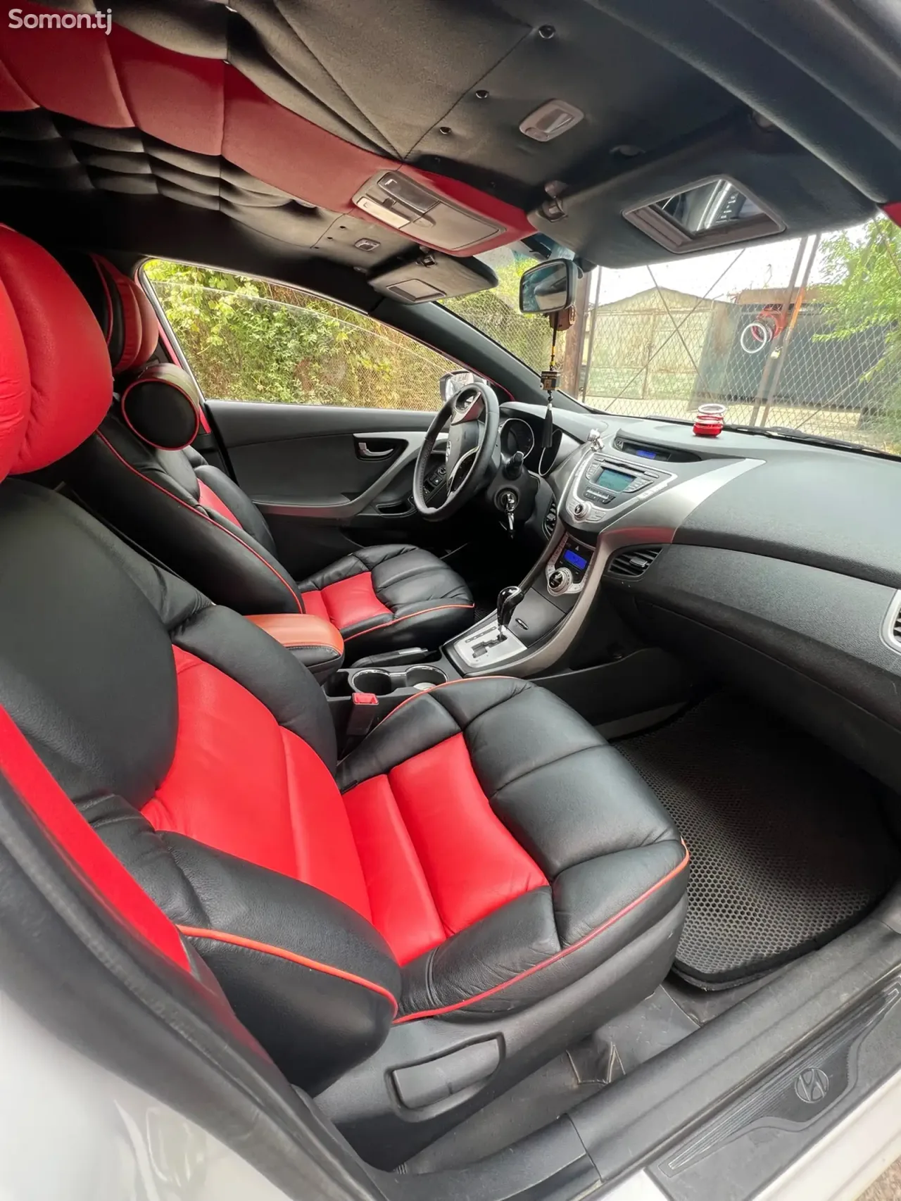 Hyundai Avante 2011 · 1.6 AT